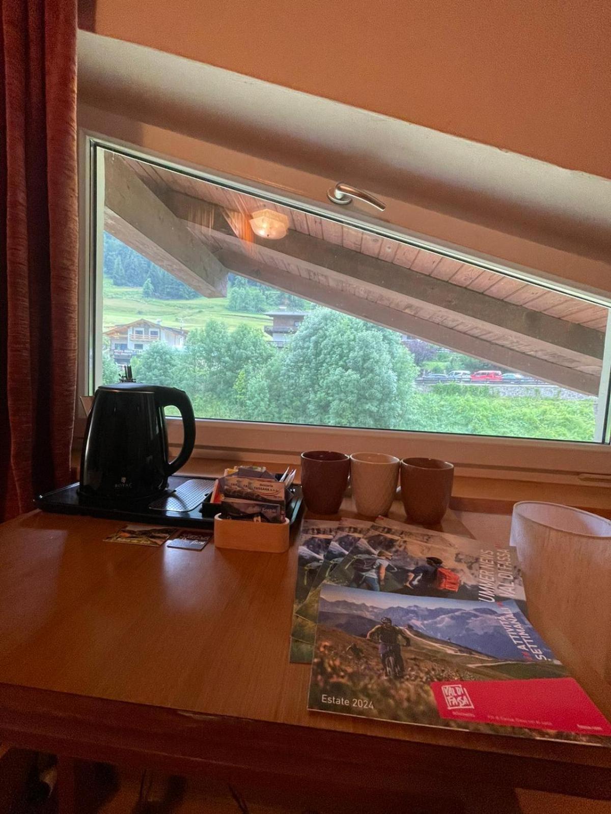 فندق Picchio Rosso - Stanza Privata Con Bagno In Val Di Fassa Pera المظهر الخارجي الصورة